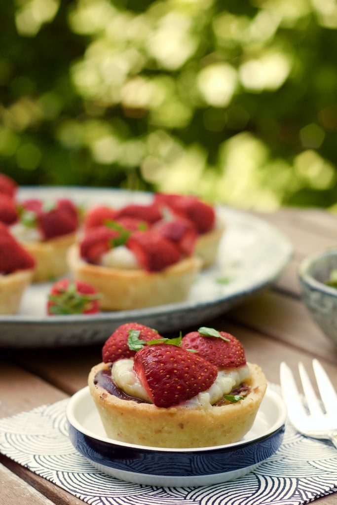 Billede af Små jordbærtærter